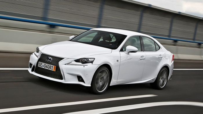 2λιτρο turbo το Lexus IS